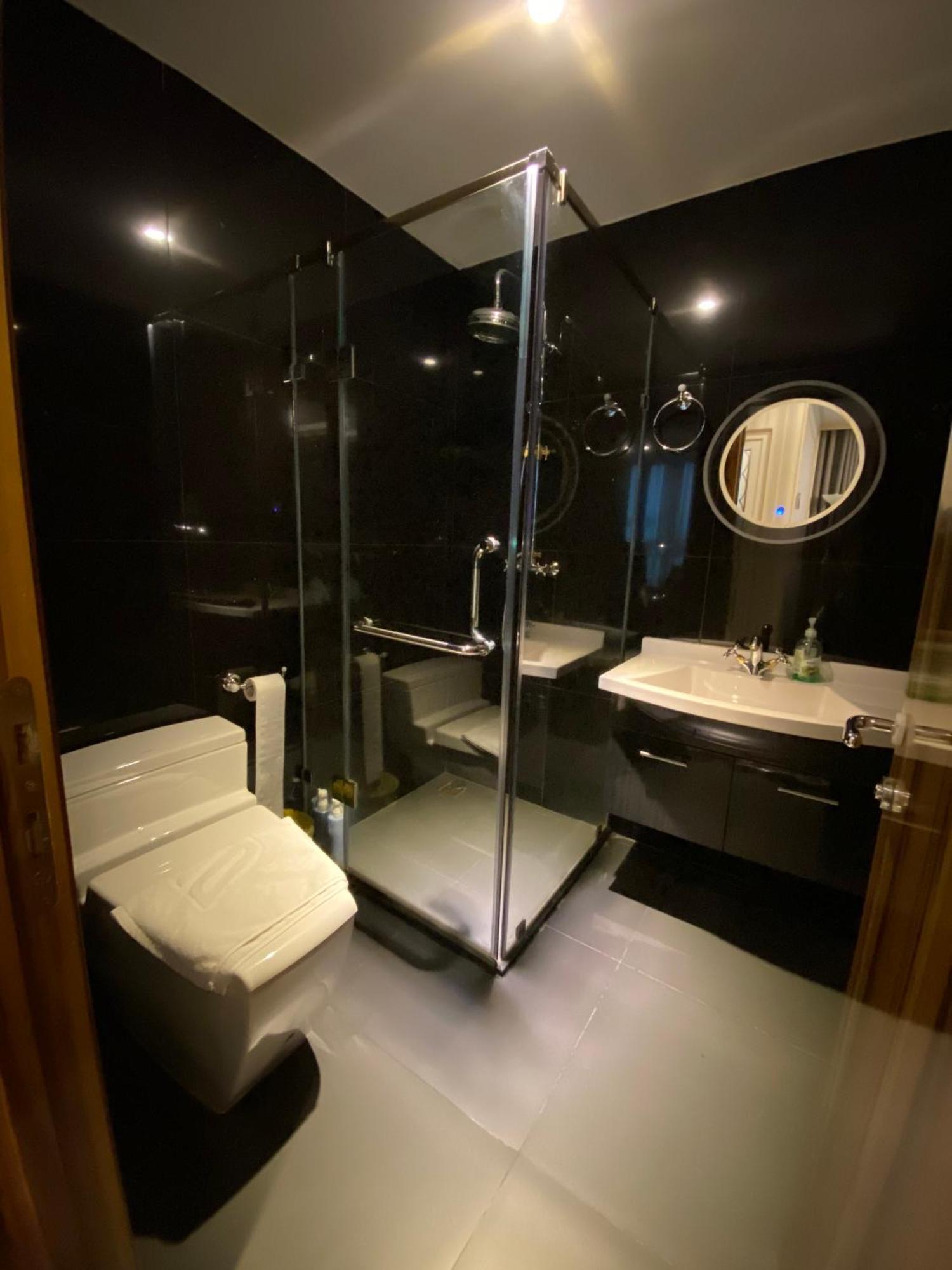 Leman Luxury Apartment By M Suites Хошимин Екстериор снимка
